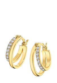 Boucles d'oreilles en or en forme de cercle, présentant un design lisse et courbé avec une rangée de strass clairs sur un côté. Fermeture à crochet sécurisée.