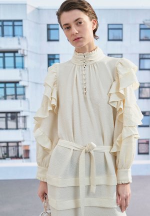 ISSELINE - Day dress - crème