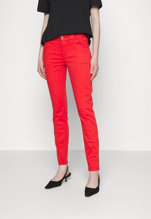 HAIM PANT - Calças de ganga justas - mars red