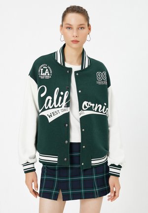 - Kurtka Bomber