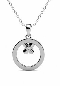 Ciondolo circolare in argento con un design floreale interno, caratterizzato da una finitura lucida e una delicata catena. Gli accenti floreali sono a quattro petali.