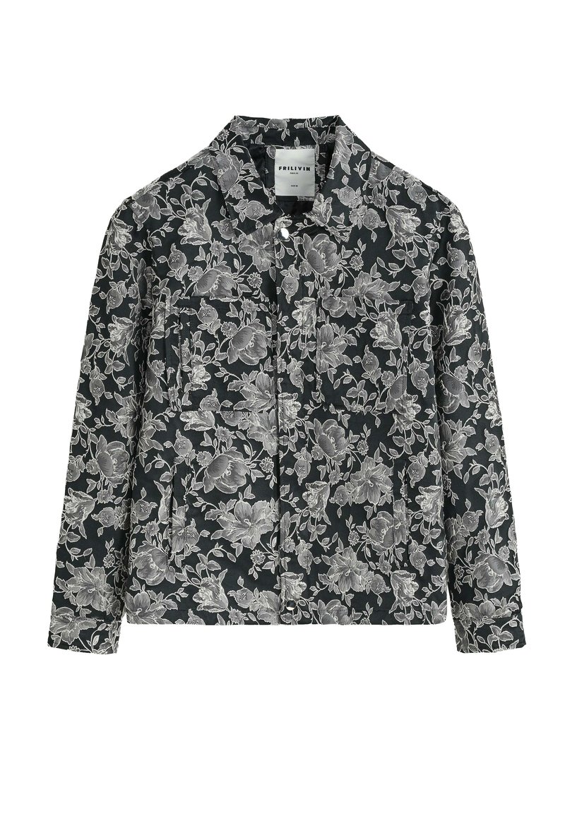 Veste à motifs floraux noirs avec un col, des manches longues et deux poches avant. Réalisée en tissu léger et lisse.