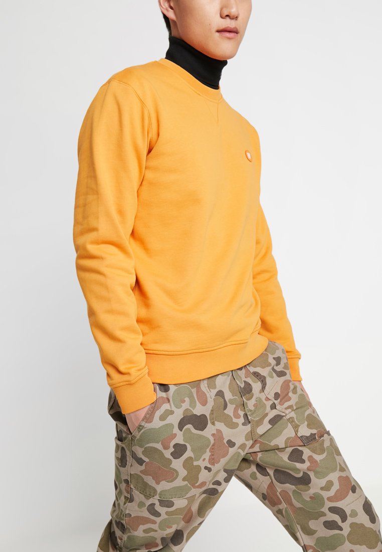 wood wood tye crew sweat