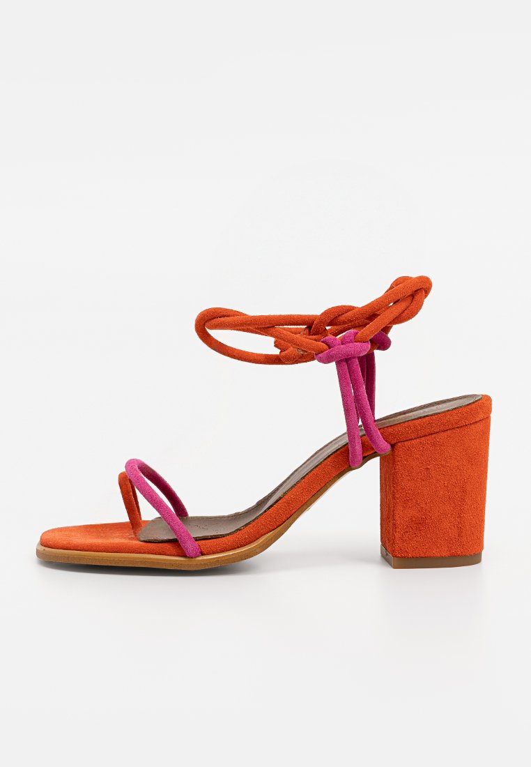 ALOHAS Teensandalen oranje