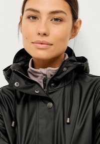 Áhkká Parkaer - schwarz