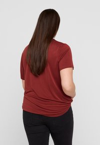 Zizzi T-shirt basic - brown
