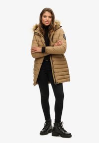 Superdry & Co FUJI HOODED MID LENGTH PUFFER - Vinterfrakke - sandstone brown