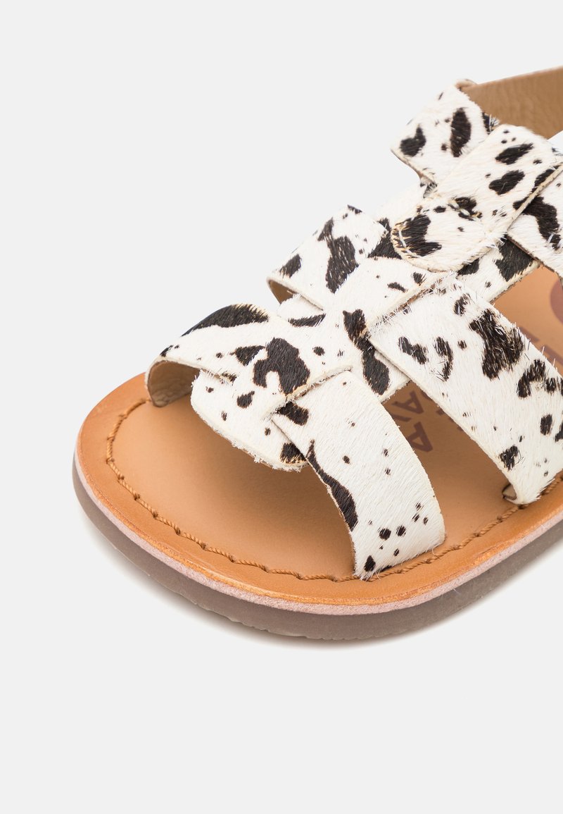 La Sandalias GIOSEPPO Para Niñas Piel Con Estampado Animal
