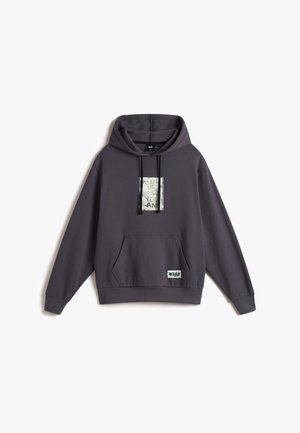 Sudadera con capucha en mezcla de algodón gris oscuro, con un bolsillo tipo canguro en la parte frontal, estampado gráfico en el pecho y cordones ajustables.