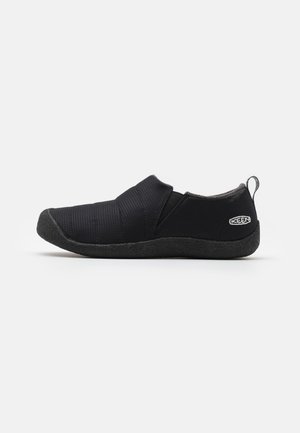 HOWSER II - Hikingschuh - triple black