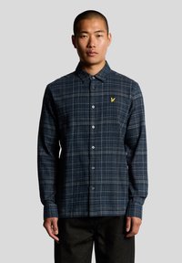 Lyle & Scott CHECKED  - Vapaa-ajan kauluspaita - dark navy/ tree green