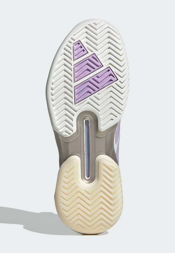 ADIZERO UBERSONIC 5 - Multicourt tennis shoes4