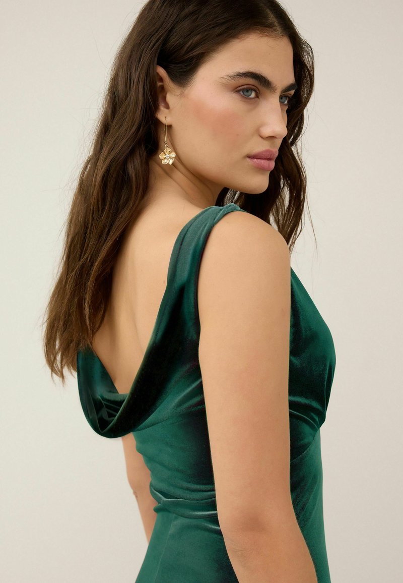 sachin and babi light blue dress EMERALD GREEN DRESS main image 0