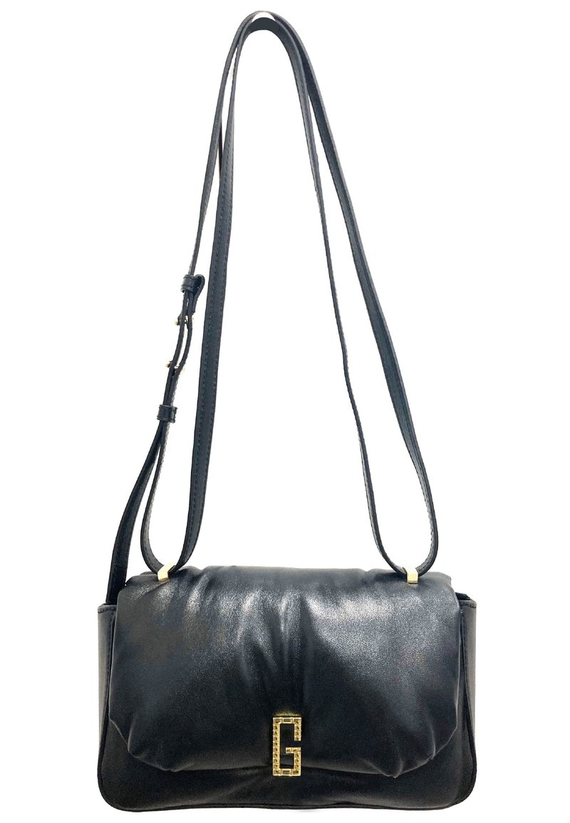 Borsa a spalla in pelle nera con un design morbido e arricciato. Presenta un accento del logo dorato e una tracolla regolabile per una maggiore versatilità.