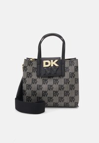 DKNY SATCHEL - Håndveske - black