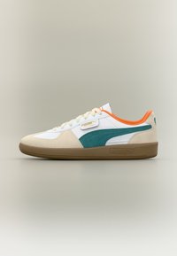 Unselected, white/emerald ice/gum