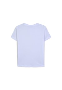T-shirt bianco a maniche corte con collo a giro, in morbido cotone, e un design semplice senza motivi o decorazioni.