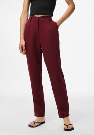 Bordeaux op maat gemaakte broek met een platte voorkant, twee zijzakken en een enkele knoopsluiting. Gemaakt van zachte stof en met een slim fit.