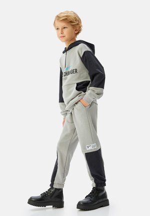 Koton, Kapuzenpullover - grey