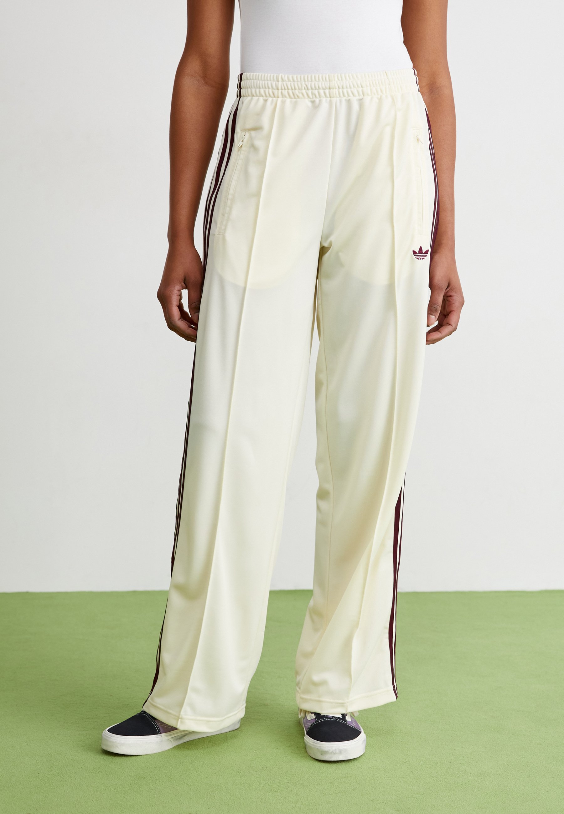 adidas Originals FIREBIRD - Tracksuit bottoms - cream white/maroon/off-white - Zalando.co.uk