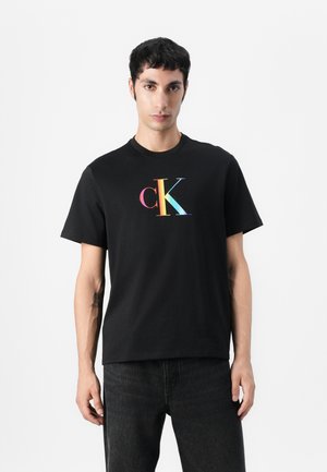 PRIDE25 GRAPHIC TEE UNISEX - Print T-shirt - black