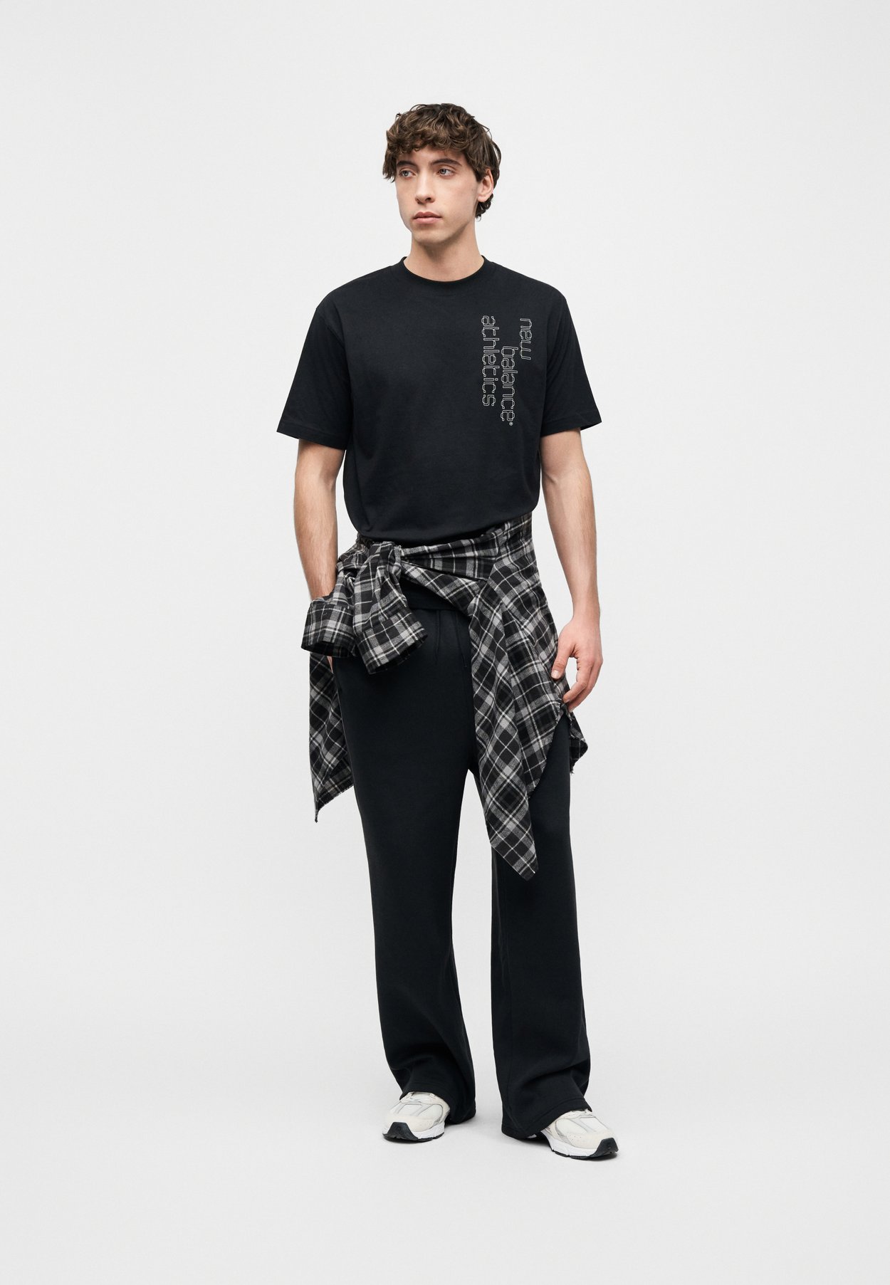 LINEAR GRAPHIC PANT