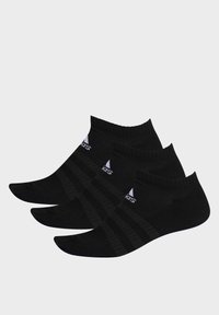 Schwarze Knöchelsocken im Set von drei, aus weichem Material, mit einer subtilen Textur, gestreiftem Design und Logo-Akzent.