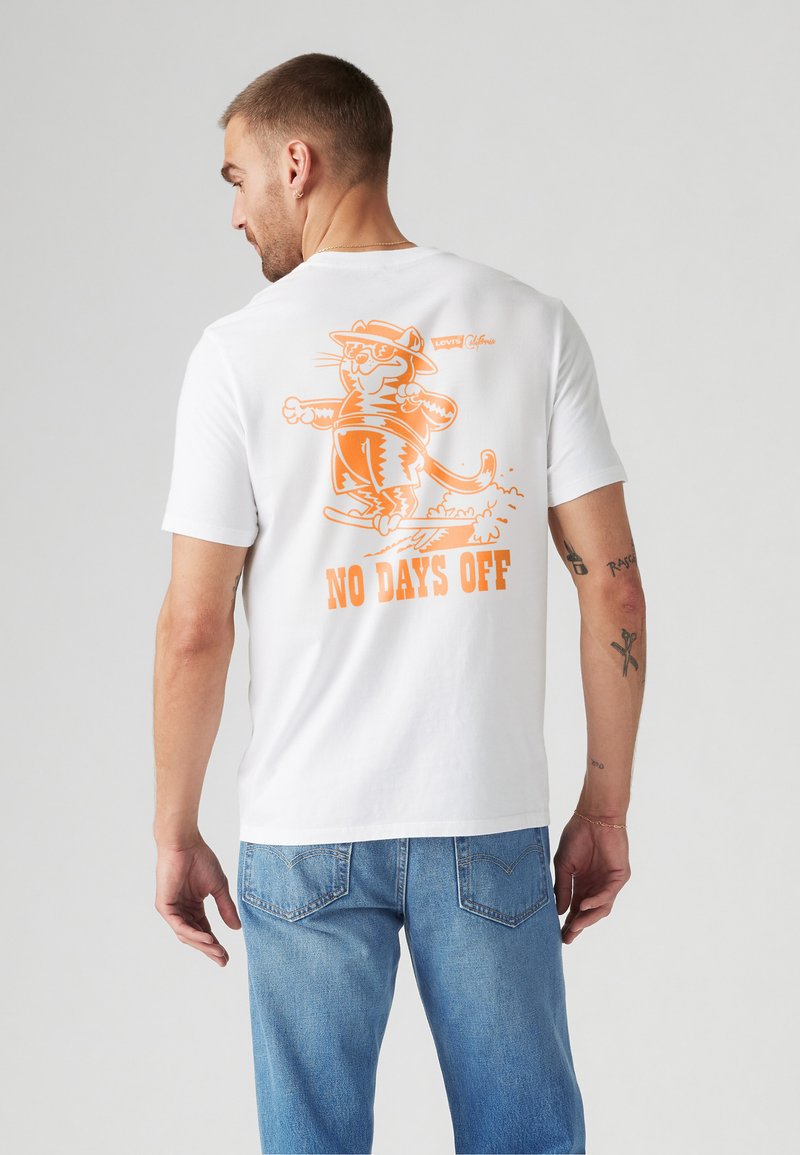 Levi's® RELAXED FIT TEE  - T-shirt imprimé - white