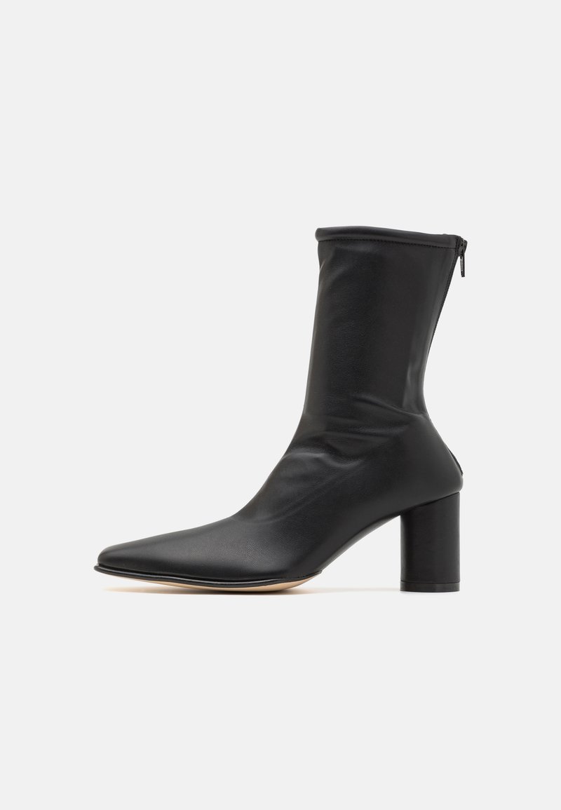 MM6 Maison Margiela BOOT - Klasické členkové čižmy - black