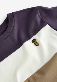 Next BLOCK SHORT SLEEVE - Apdrukāts T-krekls - purple white