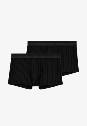 Boxer da uomo neri realizzati in un tessuto liscio con una sottile fantasia a righe. Presentano un ampio elastico in vita con il marchio "HOM" in rilievo.