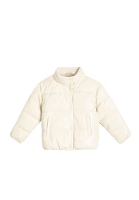 Kræmvigfarvet, polstret jakke med højt krave, trykknapper og sidelommer med en glat, blank finish.