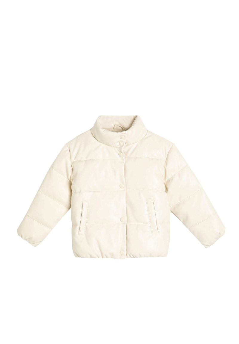 Kræmvigfarvet, polstret jakke med højt krave, trykknapper og sidelommer med en glat, blank finish.