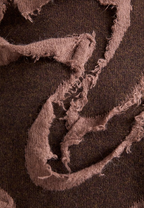 DISTRESSED EMBLEM CREW - Jumper3