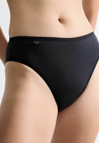 Schwarze hochtaillierte Unterwäsche aus weichem Stoff. Mit einem zarten Spitzenrand an der Taille und einem glatten, nahtlosen Design.