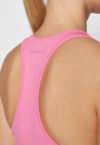 ONLY Play ONPDAISY-2 SEAM BRA  - Sportski grudnjak sa srednje jakom potporom - azalea pink