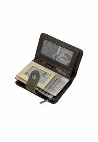 Cartera de cuero marrón con tres compartimentos para tarjetas en dorado, plateado y crema. Presenta una ventana transparente para identificación y un cierre a presión.