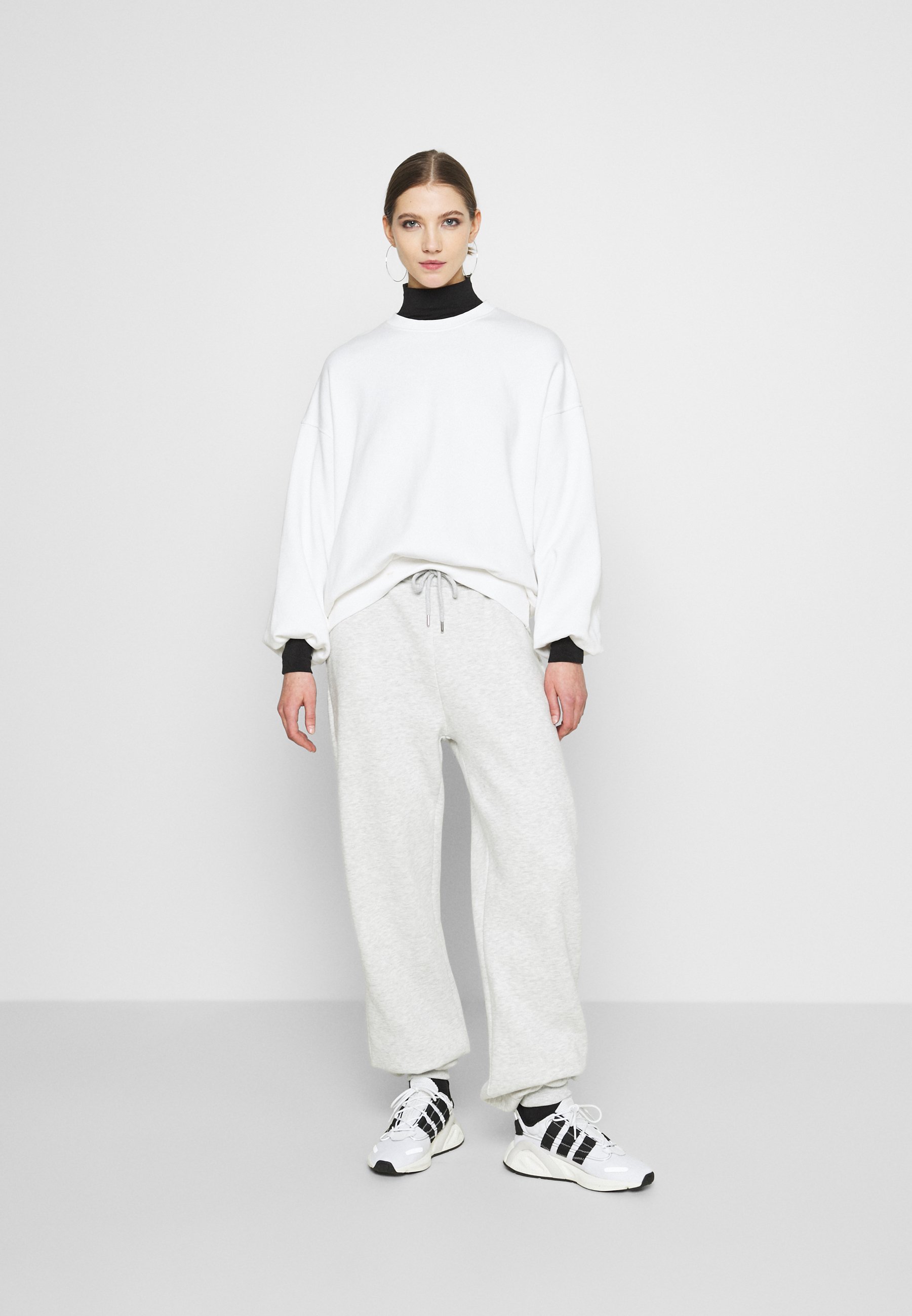Women PERFECT SLOUCHY PANTS - Tracksuit bottoms Women PERFECT SLOUCHY PANTS - Tracksuit bottoms