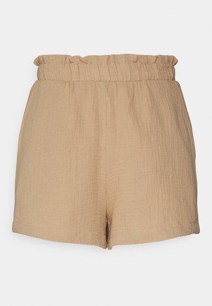 Short beige taille haute avec ceinture élastique froncée et tissu texturé, conçu pour un usage décontracté.