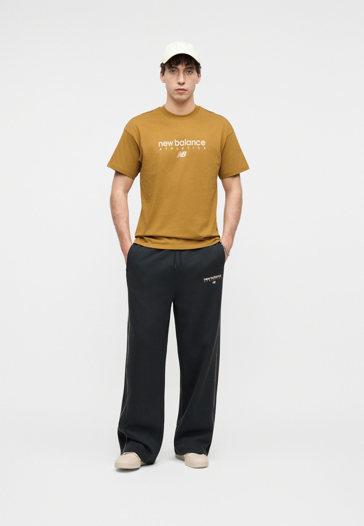 LINEAR GRAPHIC