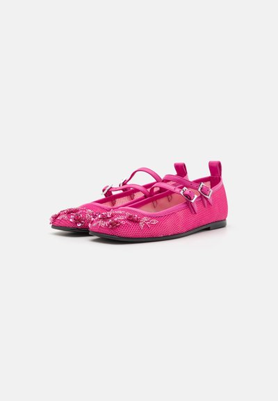 Nodaleto BULLA RINA - Baletkurpes ar siksniņu ap potīti - pink