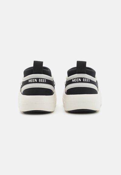 Moon Boot JR PARK ICON UNISEX - Klassikalised poolsaapad - black