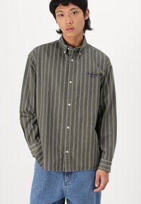 Carhartt WIP SIGNATURE SHIRT - Skjorta - office green/aura stone washed
