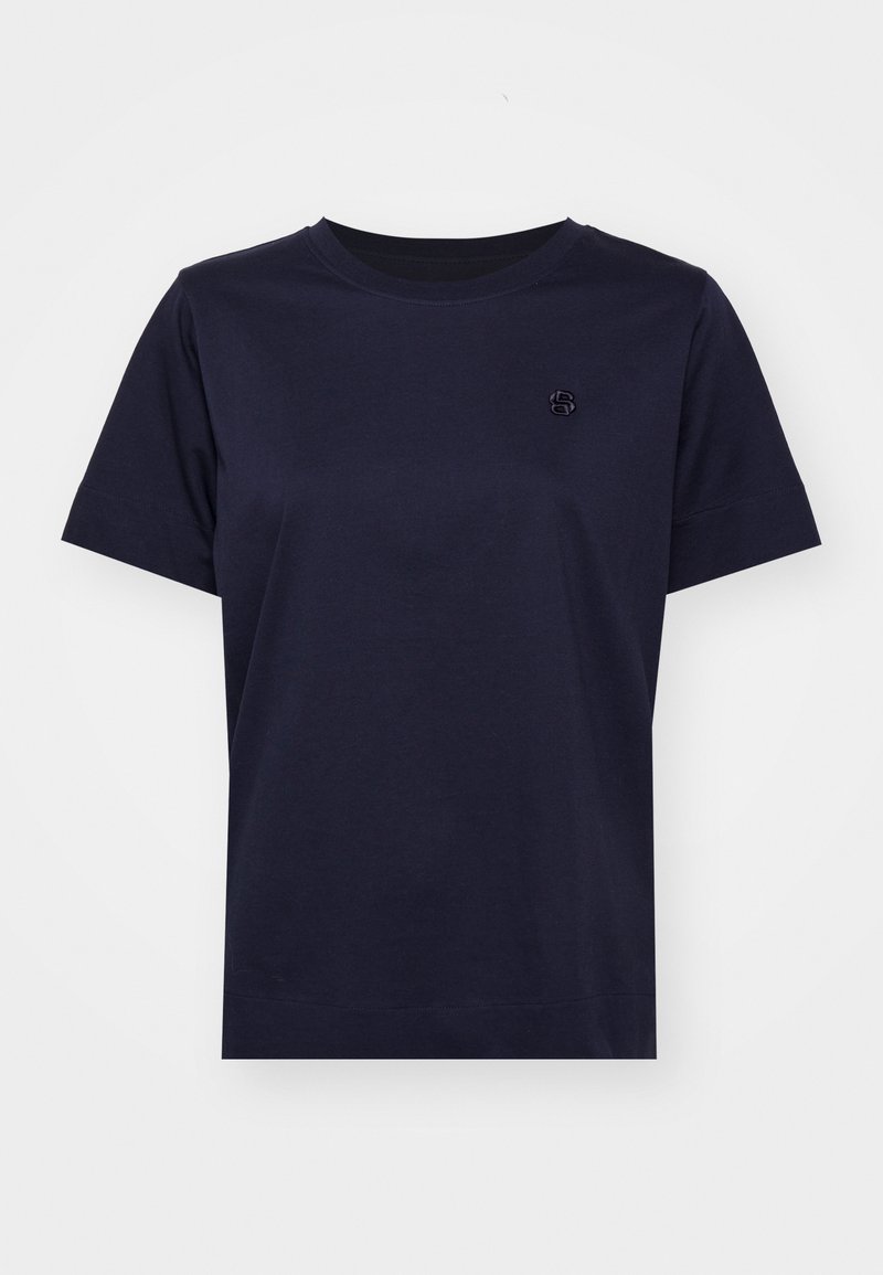 Navyblaue Baumwoll-T-Shirt mit kurzen Ärmeln, Rundhalsausschnitt und einem kleinen strukturierten Logo auf der Brust. Minimalistisches Design und glatte Textur.
