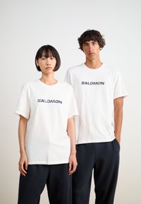Salomon LOGO TEE UNISEX - T-shirt estampada - white