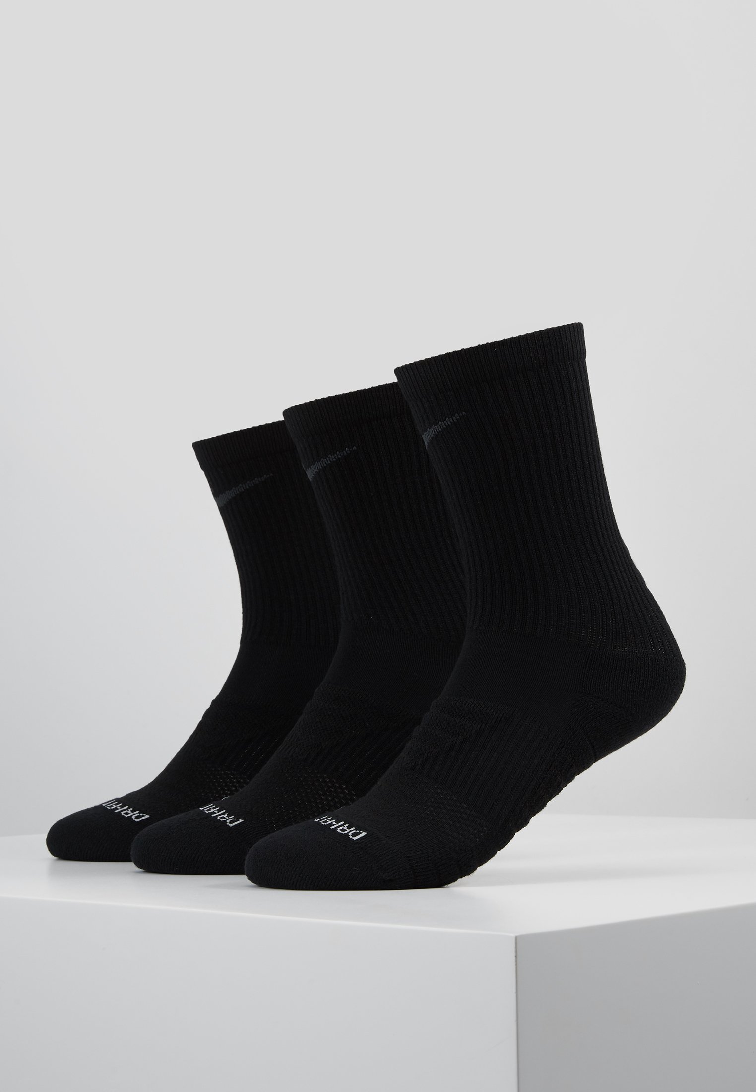 nike pro everyday max cushioned socks
