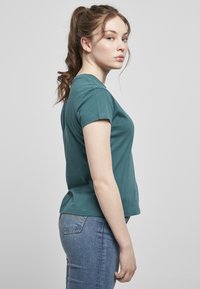 Urban Classics LADIES BASIC BOX TEE - Pamata T-krekls - teal