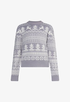 Világoslila kötött pulóver fehér Fair Isle mintával, melyen rénszarvasok és hópelyhek láthatók, kerek nyakkal és bordázott mandzsettákkal, valamint szegéllyel.