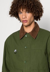 Levi's® THE FISHING JACKET - Tunn jacka - mossy green