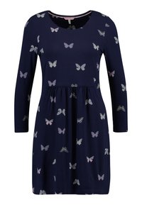 Mörkblå klänning med långa ärmar, med en rynkad midja och en fjärilsdesign i nyanser av vitt, rosa och grått.